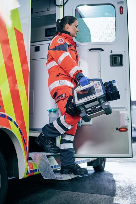 Die Notfall-, Rettungssanitäter und freiwilligen Rettungshelfer können im Ernstfall schnell helfen. 